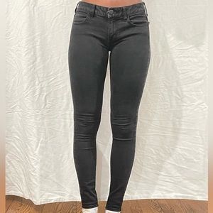Low Rise Hollister Jegging